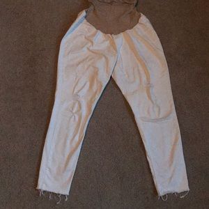 Jessica Simpson over the belly distressed jeans